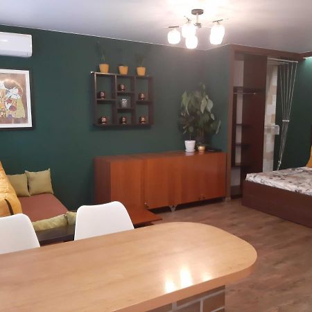 Проспект Победы 90 Tsjernihiv Buitenkant foto