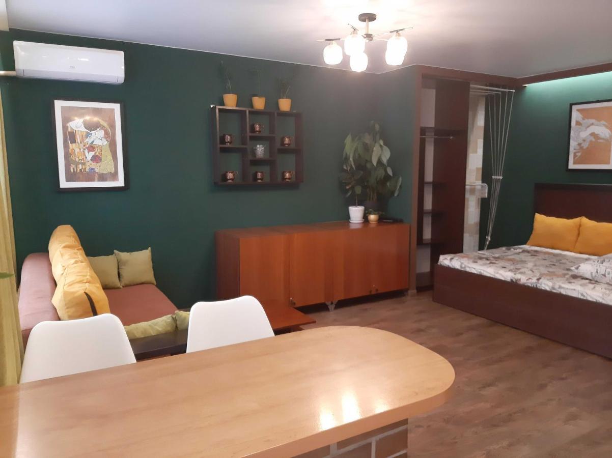 Проспект Победы 90 Tsjernihiv Buitenkant foto