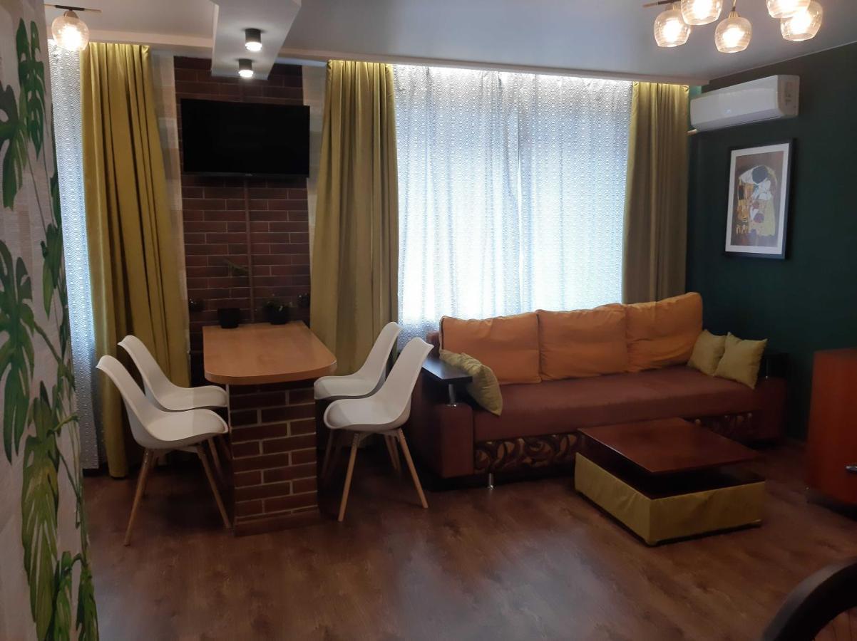 Проспект Победы 90 Tsjernihiv Buitenkant foto